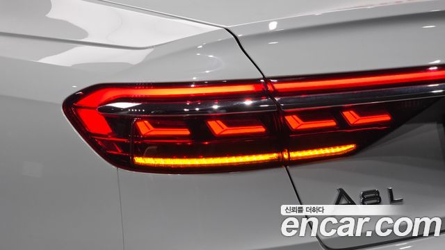 Audi A8 (D5) 55 TFSI Quattro LWB 2020 — фото 23