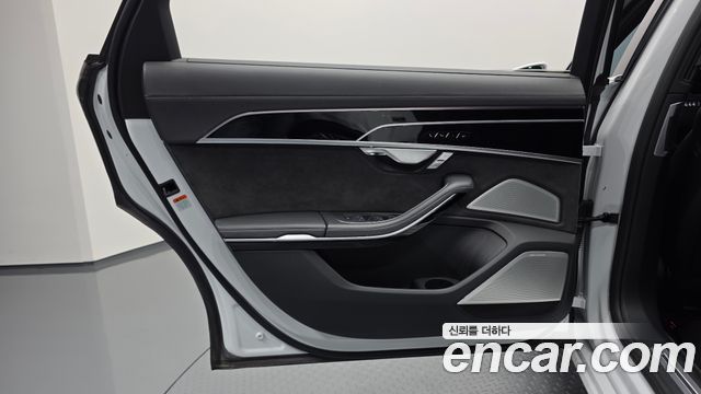 Audi A8 (D5) 55 TFSI Quattro LWB 2020 — фото 25