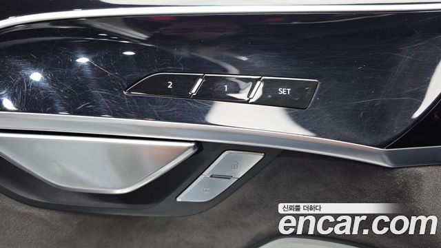 Audi A8 (D5) 55 TFSI Quattro LWB 2020 — фото 31