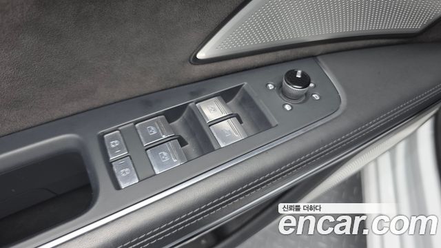 Audi A8 (D5) 55 TFSI Quattro LWB 2020 — фото 32