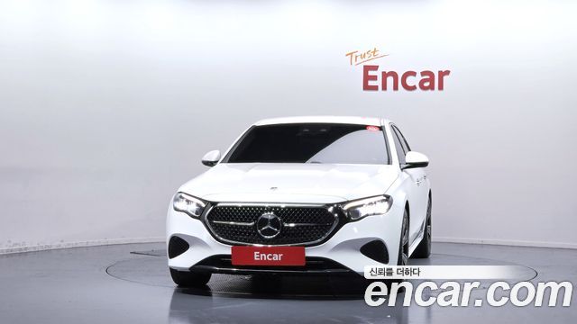 Mercedes-Benz E-Class (W214) E200 Avantgarde Limited 2025 — фото 3