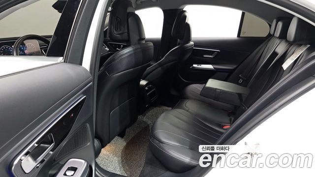 Mercedes-Benz E-Class (W214) E200 Avantgarde Limited 2025 — фото 11