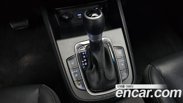 Hyundai Kona Hybrid Inspiration 2021 — фото 9
