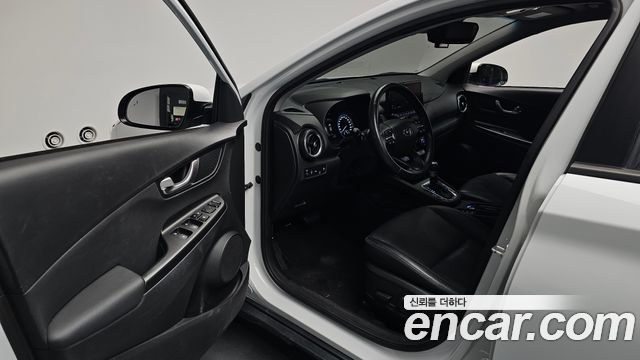 Hyundai Kona Hybrid Inspiration 2021 — фото 10