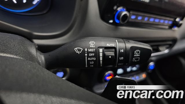 Hyundai Kona Hybrid Inspiration 2021 — фото 22