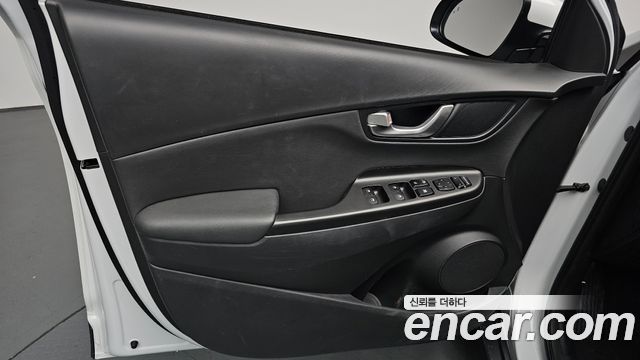 Hyundai Kona Hybrid Inspiration 2021 — фото 30