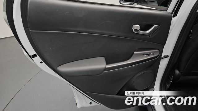 Hyundai Kona Hybrid Inspiration 2021 — фото 31