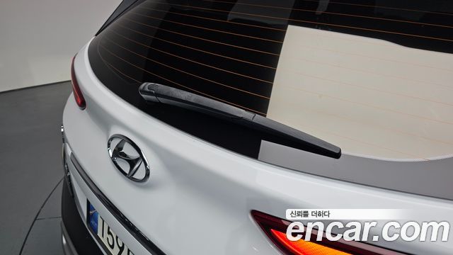Hyundai Kona Hybrid Inspiration 2021 — фото 41