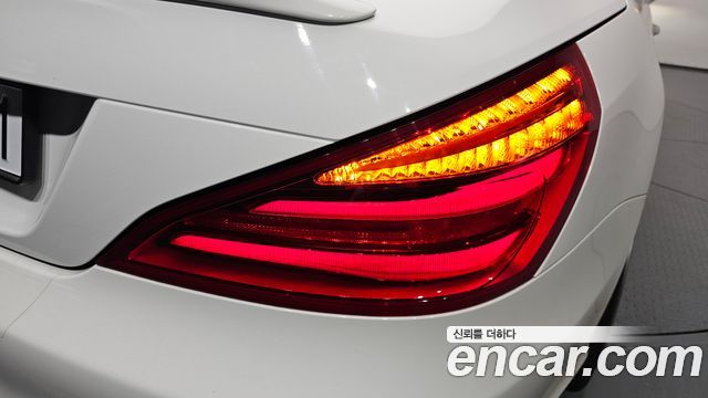 Mercedes-Benz SL-Class SL400 R231 2019 — фото 23