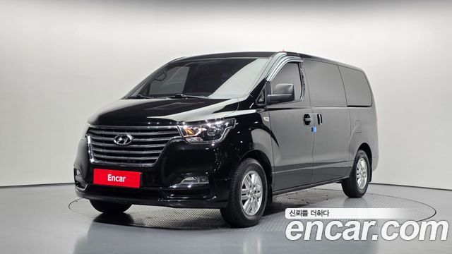 Hyundai Grand Starex Van 3-Seater Smart 2019 — фото 1