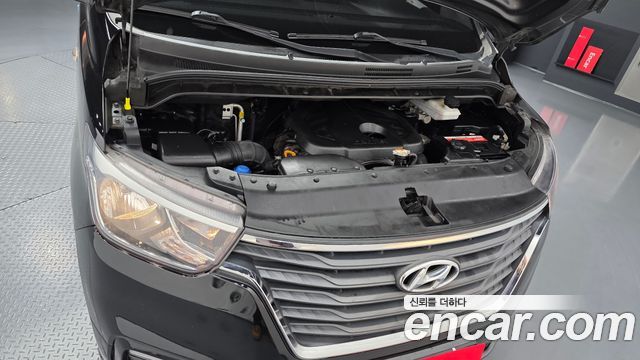 Hyundai Grand Starex Van 3-Seater Smart 2019 — фото 6