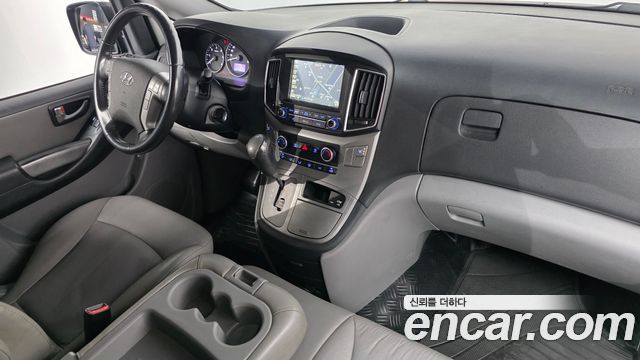 Hyundai Grand Starex Van 3-Seater Smart 2019 — фото 7