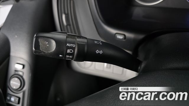 Hyundai Grand Starex Van 3-Seater Smart 2019 — фото 17