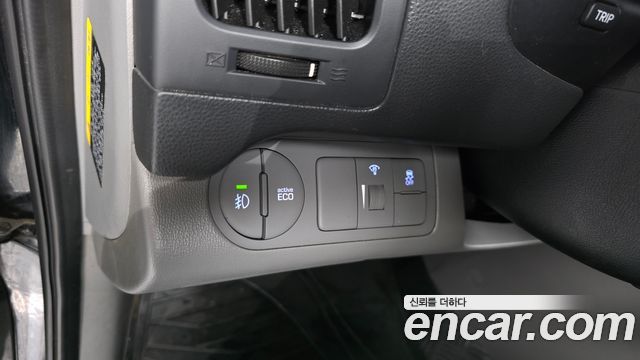 Hyundai Grand Starex Van 3-Seater Smart 2019 — фото 18
