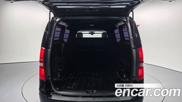 Hyundai Grand Starex Van 3-Seater Smart 2019 — фото 20