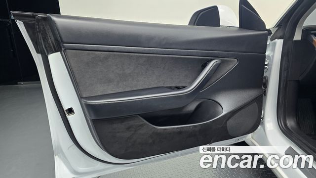Tesla Model 3 Standard Range Plue RWD 2020 — фото 24