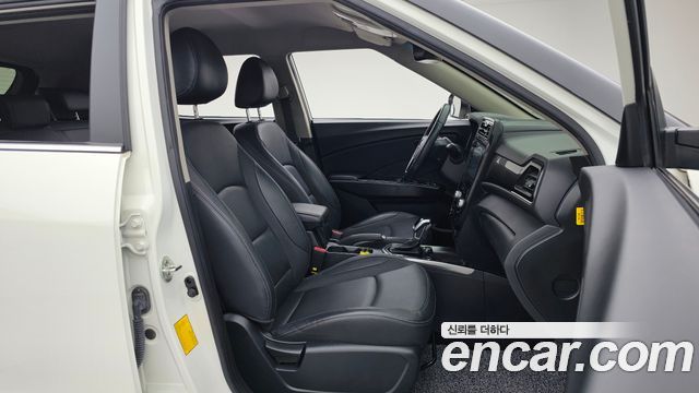 KG Mobility (SsangYong) Very New Tivoli Gasoline 1.5 2WD V3 2022 — фото 11