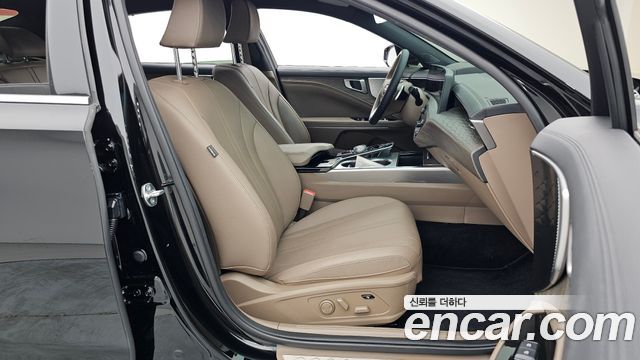 Kia K8 2.5 Gasoline 2WD Noblesse 2023 — фото 11