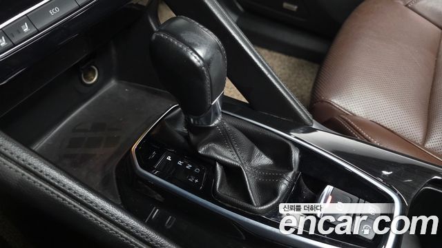 Renault Korea QM6 Diesel 2WD RE Signature 2017 — фото 9