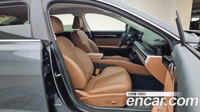 Hyundai Grandeur (GN7) 2,5 Gasoline 2WD Premium 2023 — фото 12