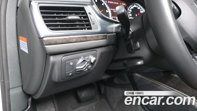 Audi A6 35 TDI Premium C7 2018 — фото 33