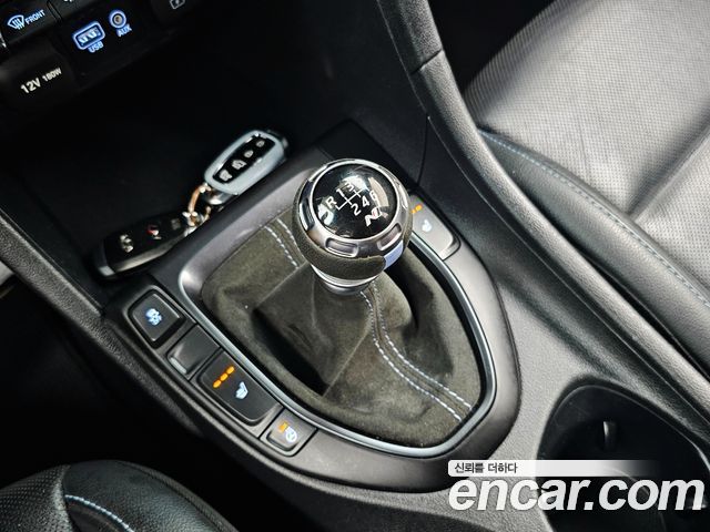 Hyundai Veloster (JS) 2.0 N 2019 — фото 9