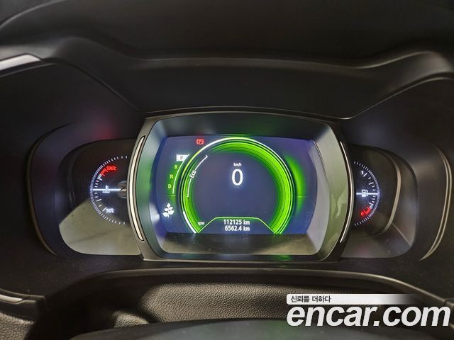 Renault Korea QM6 2.0 LPe LE Signature 2WD 2023 — фото 8