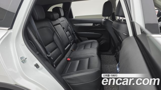 Renault Korea QM6 2.0 LPe LE Signature 2WD 2023 — фото 11