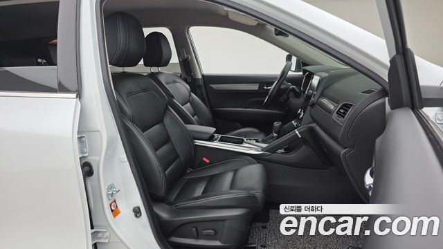 Renault Korea QM6 2.0 LPe LE Signature 2WD 2023 — фото 12