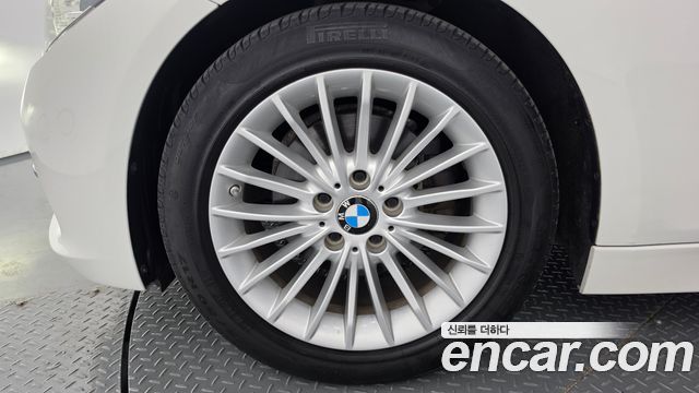 BMW 3 Series (F30) 320i Luxury 2018 — фото 5