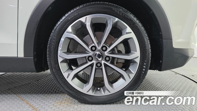 KG Mobility (SsangYong) Tivoli Armor Gear Edition 2WD 2018 — фото 5