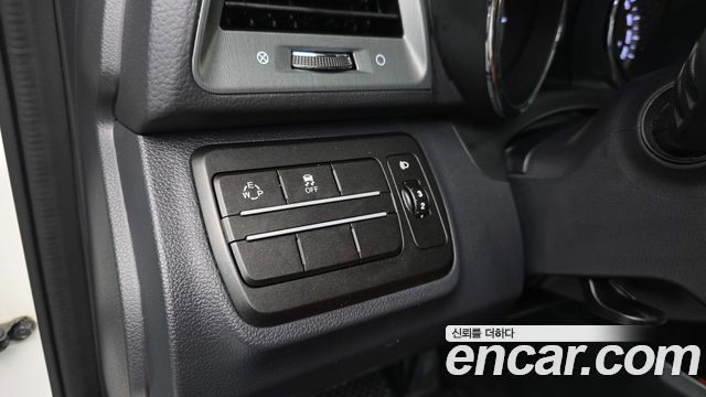 KG Mobility (SsangYong) Tivoli Armor Gear Edition 2WD 2018 — фото 12