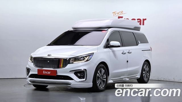 Kia Carnival 9-Seater Hi-Limousine Luxury 2019 — фото 1