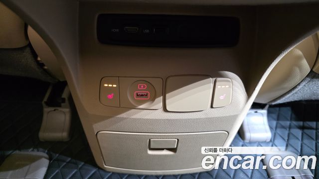 Kia Carnival 9-Seater Hi-Limousine Luxury 2019 — фото 17