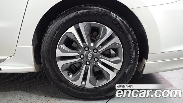 Kia Carnival 9-Seater Hi-Limousine Luxury 2019 — фото 21
