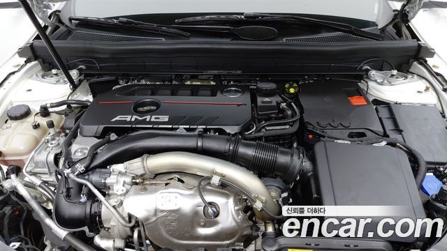 Mercedes-Benz GLB-Class (X247) AMG GLB35 4MATIC 2022 — фото 6