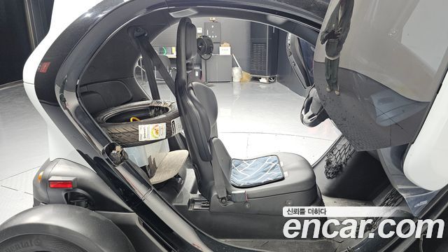 Renault Korea Twizy Intens(2-seater) 2018 — фото 20