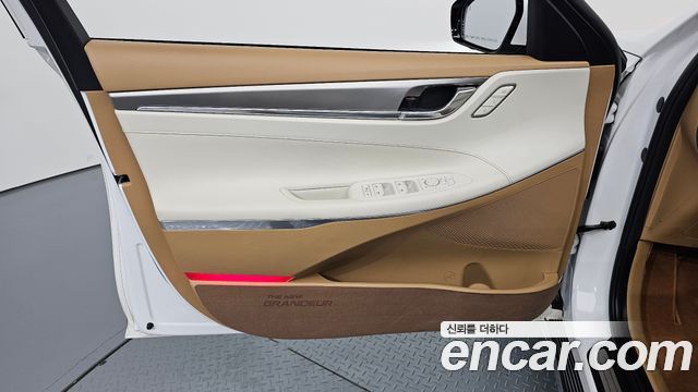 Hyundai Grandeur (IG) 3.0 LPi Exclusive 2022 — фото 24