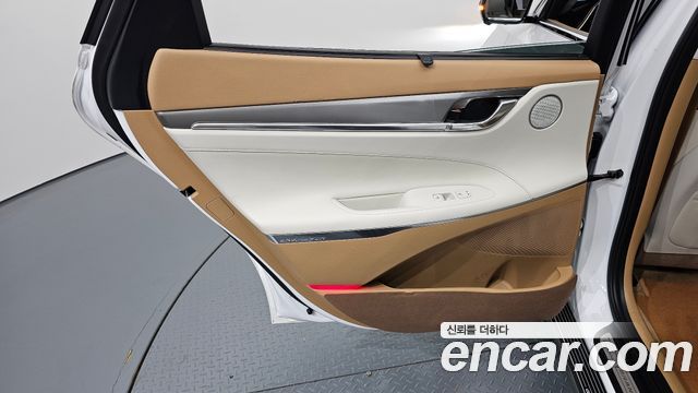 Hyundai Grandeur (IG) 3.0 LPi Exclusive 2022 — фото 25