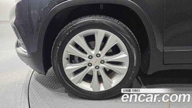 Chevrolet Trax 1.4 Premier 2018 — фото 5