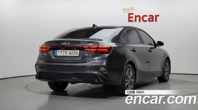 Kia K3 (II) 1.6 Prestige 2023 — фото 2