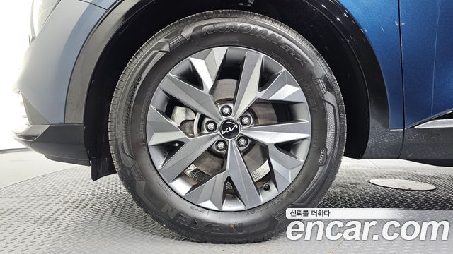 Kia Sportage (V) Gasoline 1.6 Turbo 2WD Signature 2024 — фото 5