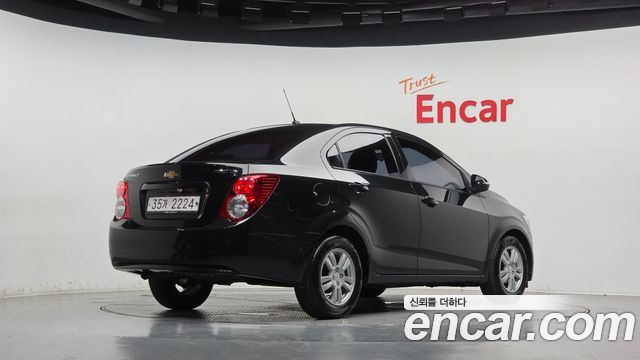 Chevrolet Aveo Sedan LS Deluxe 2014 — фото 2