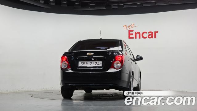 Chevrolet Aveo Sedan LS Deluxe 2014 — фото 4