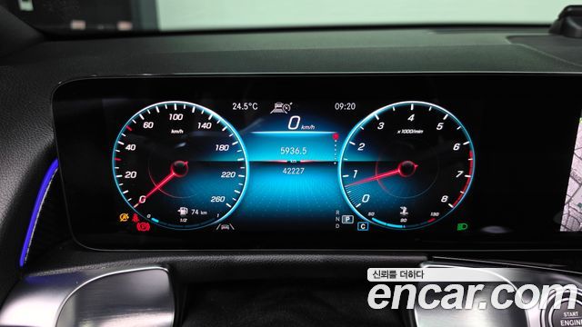 Mercedes-Benz GLB-Class (X247) GLB250 4MATIC 2021 — фото 8