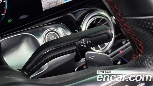 Mercedes-Benz GLB-Class (X247) GLB250 4MATIC 2021 — фото 9