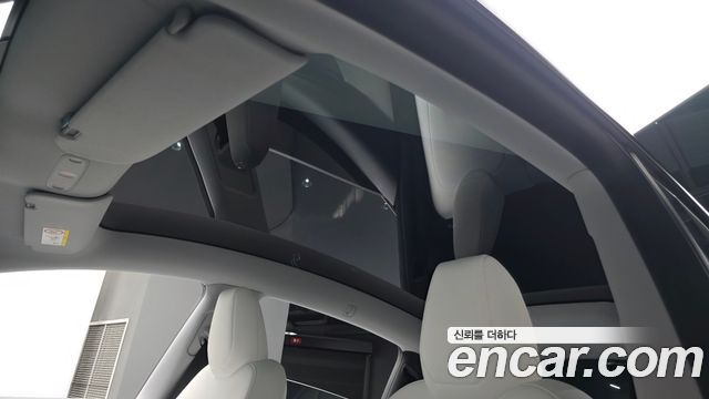 Tesla Model Y RWD 2025 — фото 16