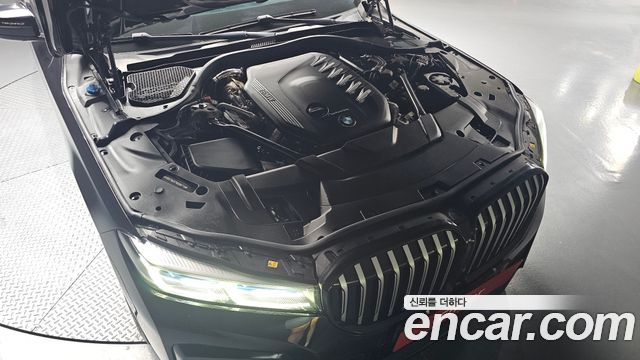 BMW 7 Series (G11) 730d xDrive M Sport 2022 — фото 6