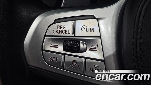 BMW 7 Series (G11) 730d xDrive M Sport 2022 — фото 13