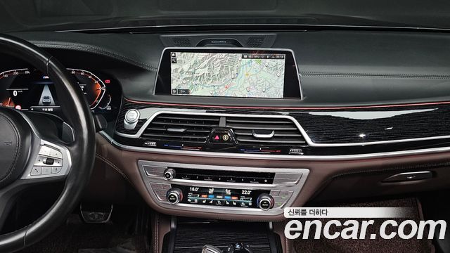 BMW 7 Series (G11) 730d xDrive M Sport 2022 — фото 14